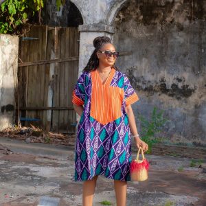 Robe courte en pagne traditionnelle